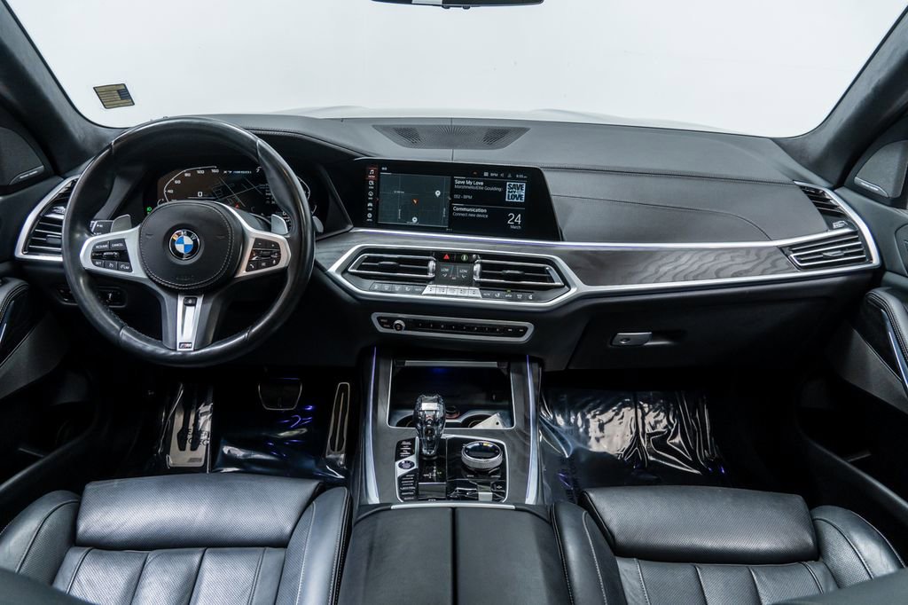 Used 2022 BMW X7 M50i w/ Executive Package AWD/4WD image 25