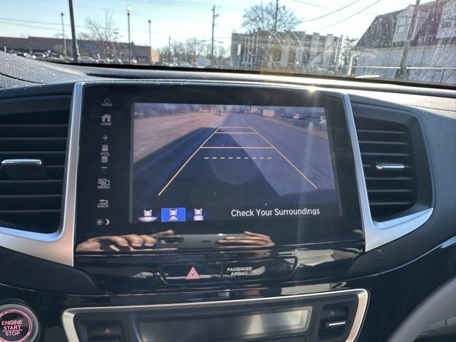 Used 2017 Honda Pilot Touring image 35