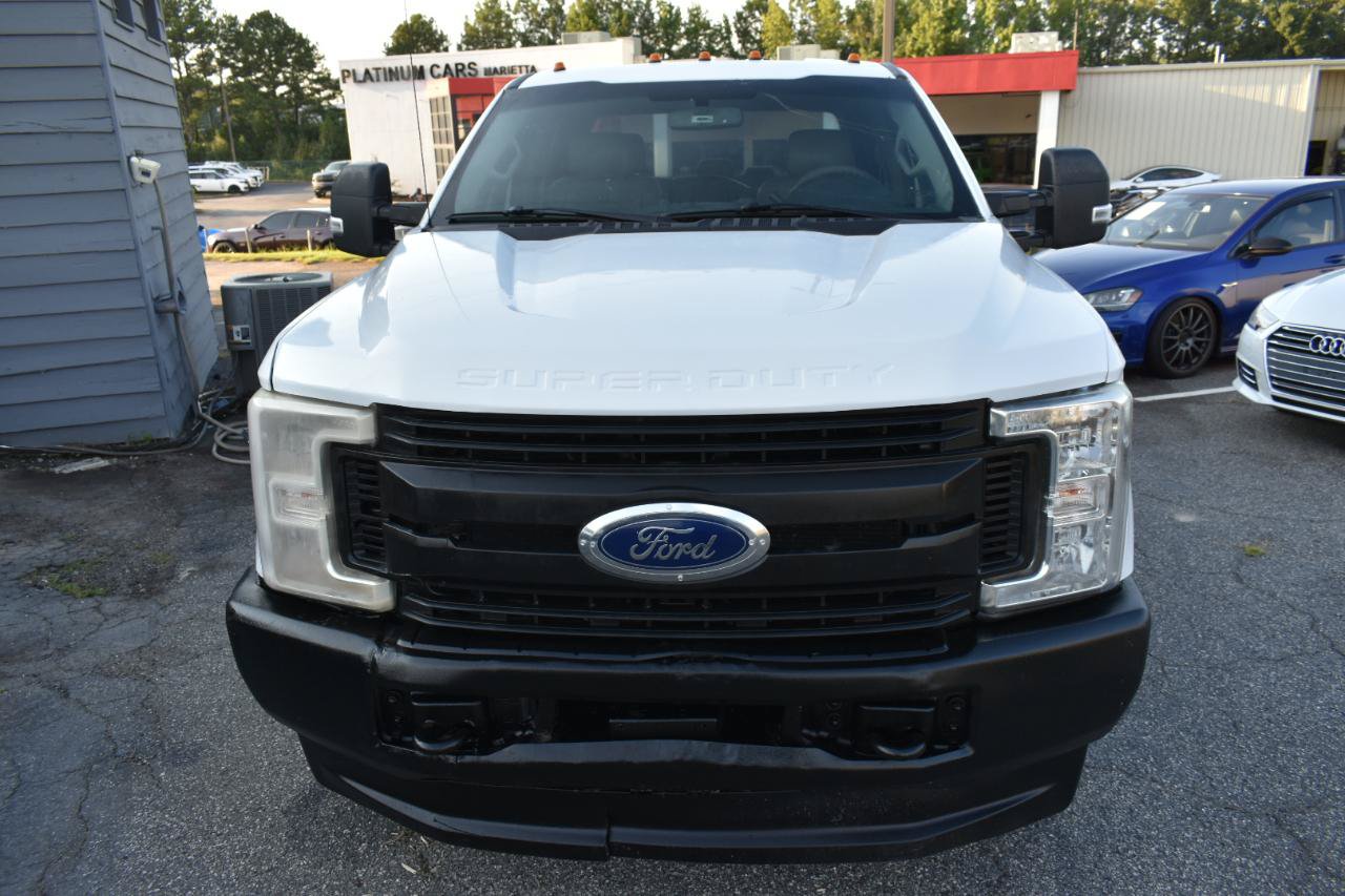 Used 2019 Ford F250 XL w/ Power Equipment Group AWD/4WD image 3
