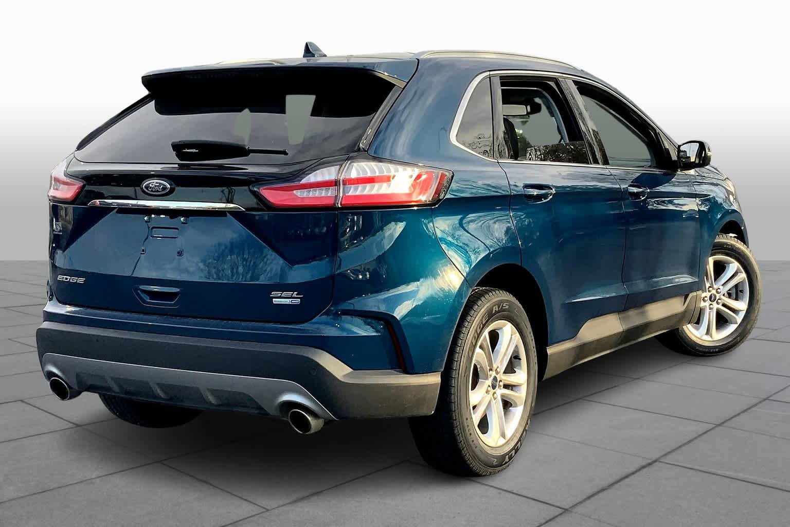 Used 2020 Ford Edge SEL w/ Cold Weather Package AWD/4WD image 13