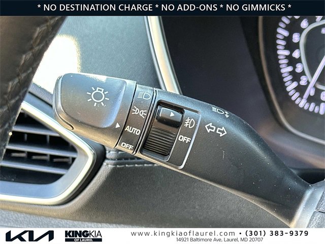 Used 2020 Hyundai Santa Fe Limited image 11