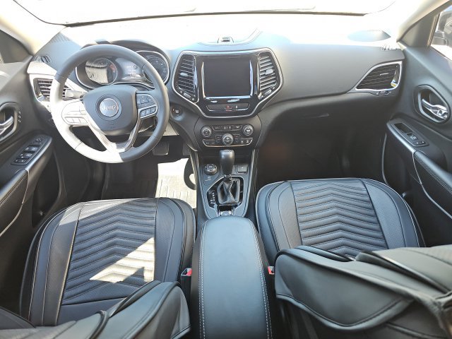 Used 2022 Jeep Cherokee Limited w/ Elite Package AWD/4WD image 10
