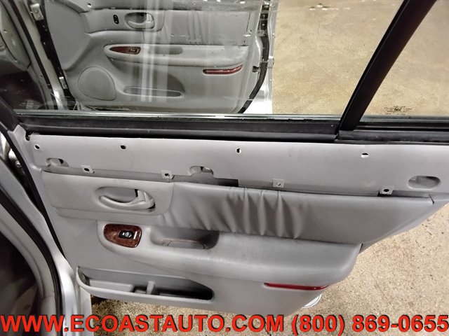 Used 2005 Buick Century Custom image 16