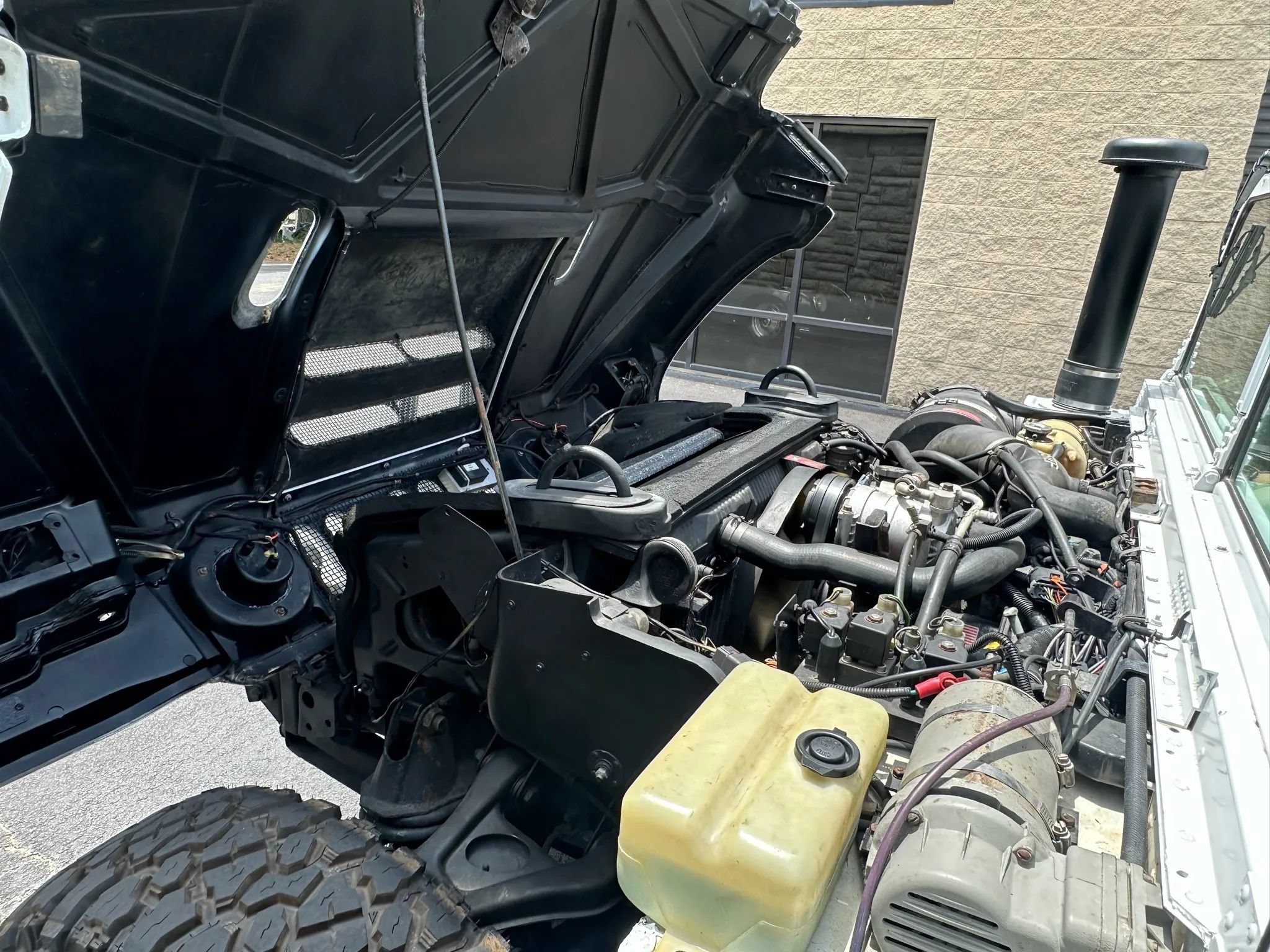 Used 1996 HUMMER H1 4-Door Wagon AWD/4WD image 37