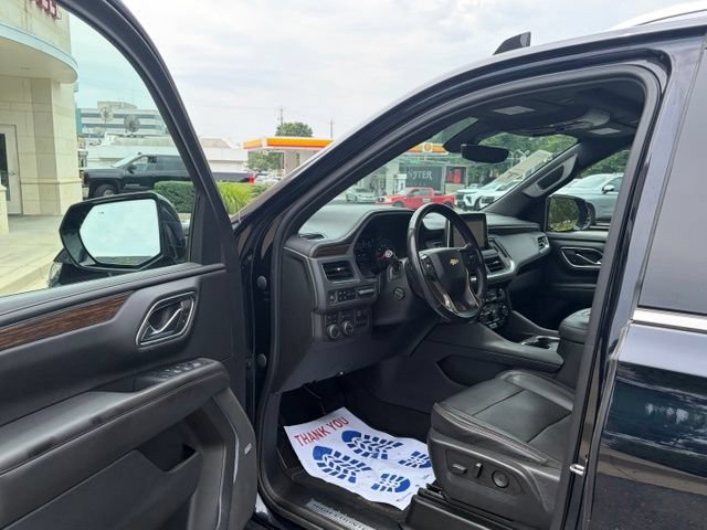 Used 2021 Chevrolet Tahoe High Country w/ Premium Package AWD/4WD image 14