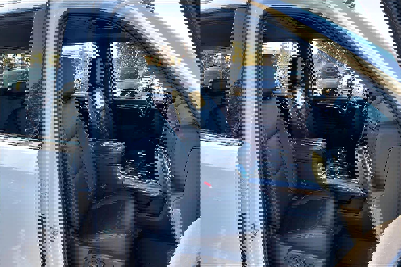 Used 2022 Chevrolet Silverado 1500 LTZ w/ LTZ Premium Package image 10