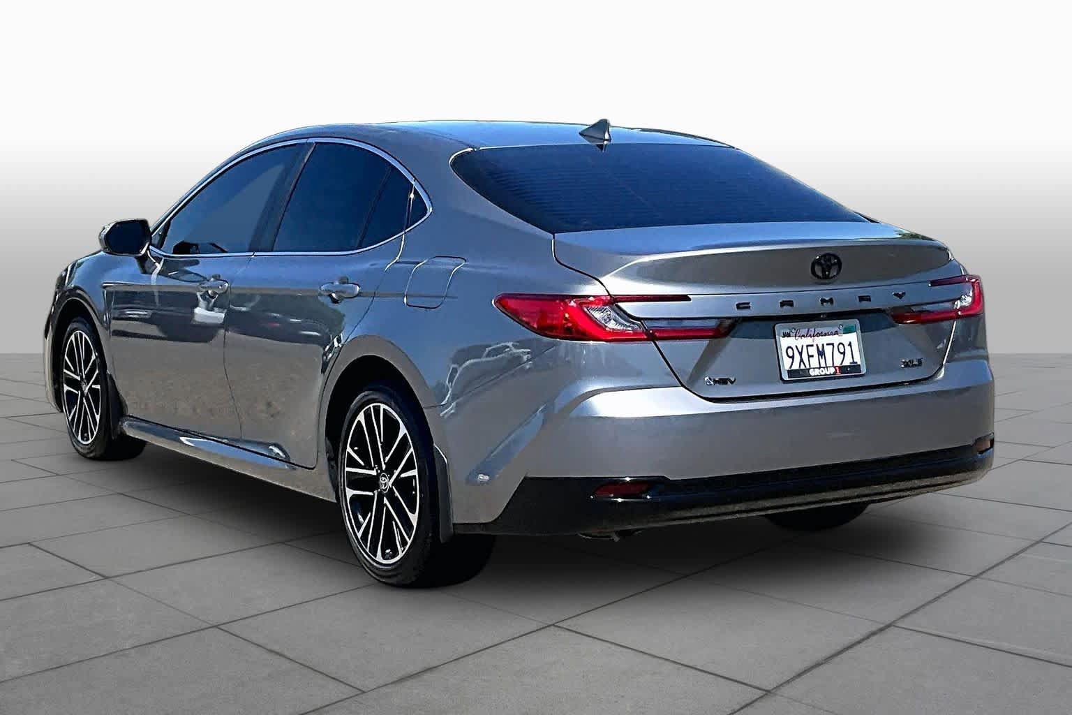 Used 2026 Toyota Camry XLE FWD image 11