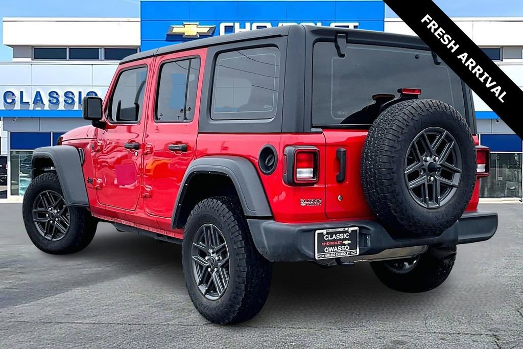Used 2023 Jeep Wrangler Sport image 4