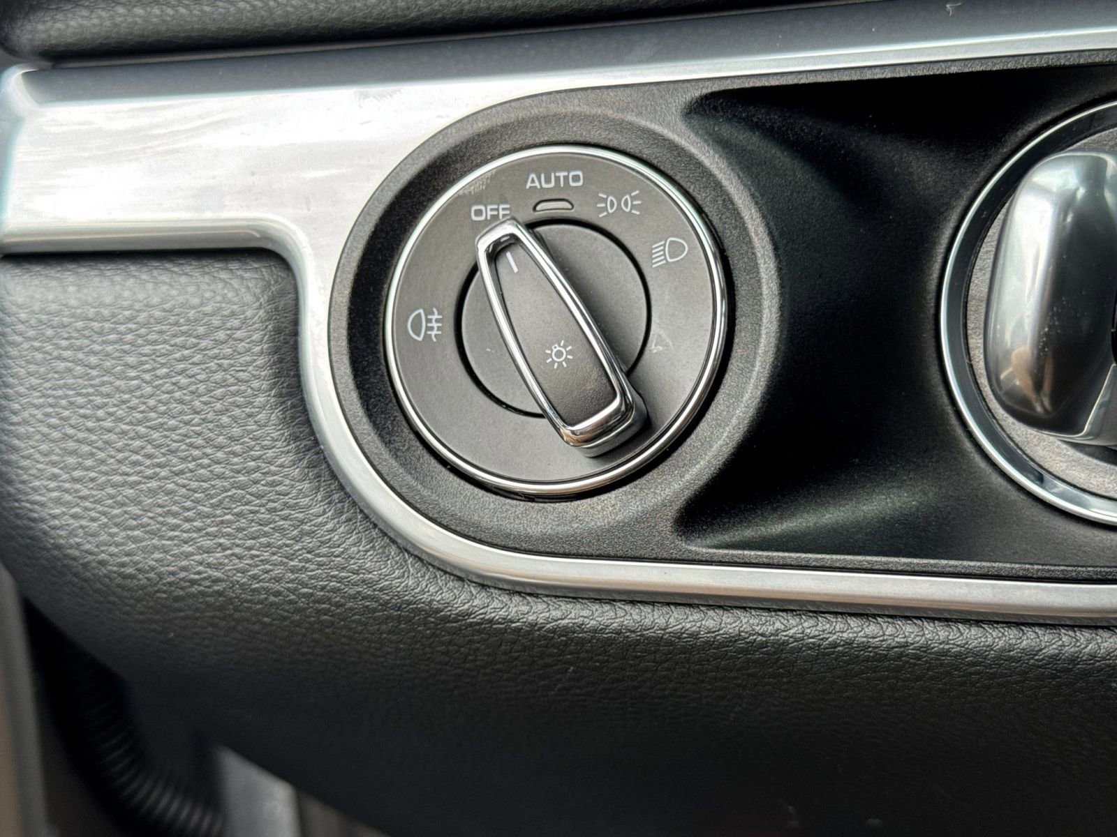 Certified 2018 Porsche 718 Cayman GTS image 29