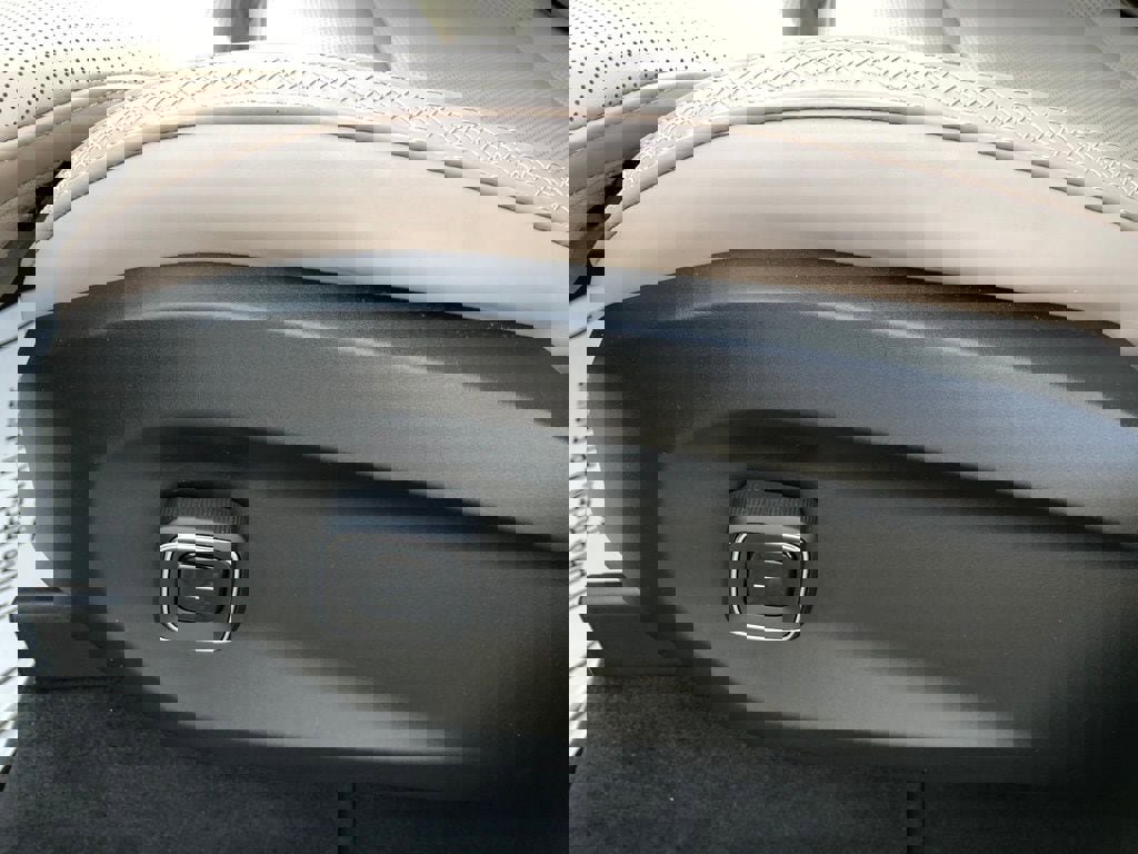 New 2026 Volvo EX90 Ultra image 12