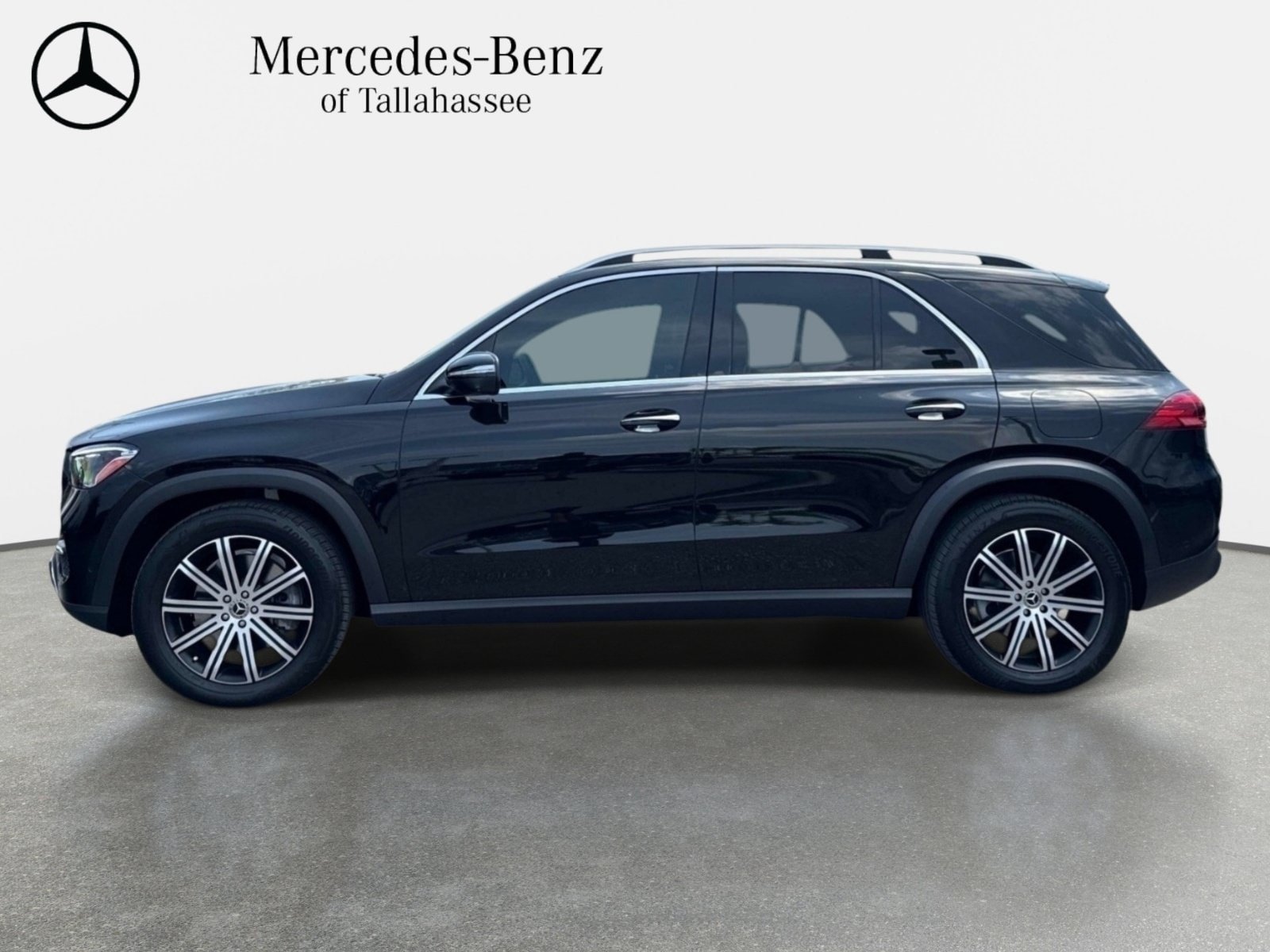 Certified 2025 Mercedes-Benz GLE 450e 4MATIC image 2