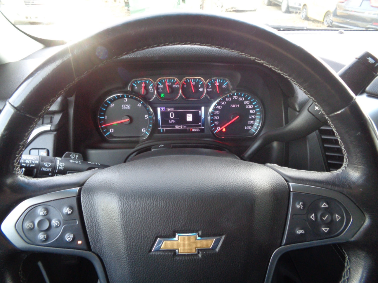 Used 2019 Chevrolet Suburban LT w/ Luxury Package image 32