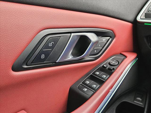Used 2024 BMW 330i Sedan w/ Premium Package image 23