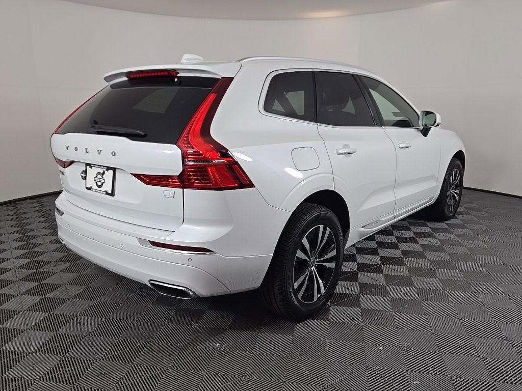 Used 2021 Volvo XC60 T8 Inscription Expression image 7