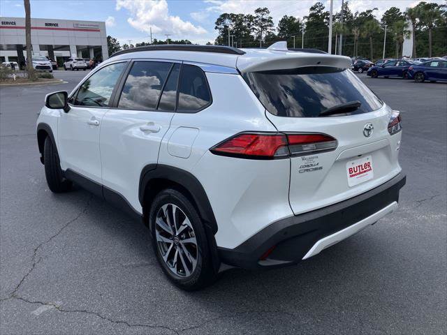 Certified 2023 Toyota Corolla Cross XLE w/ Convenience Package AWD/4WD image 3