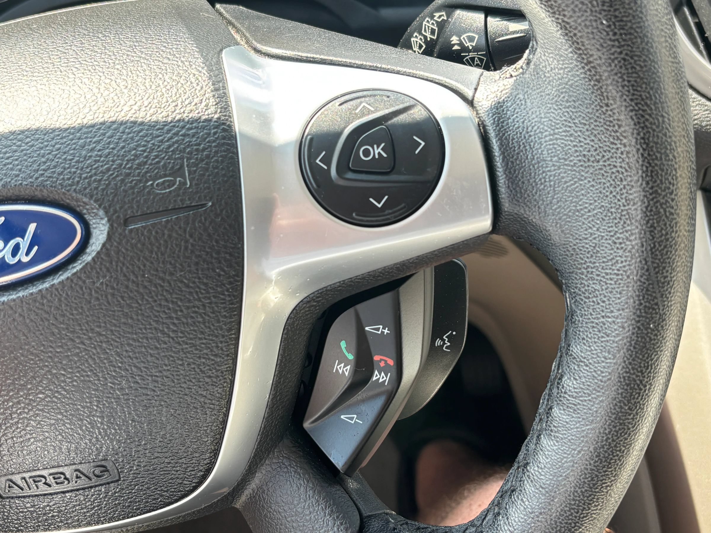 Used 2014 Ford C-MAX SEL w/ Equipment Group 302A FWD image 18