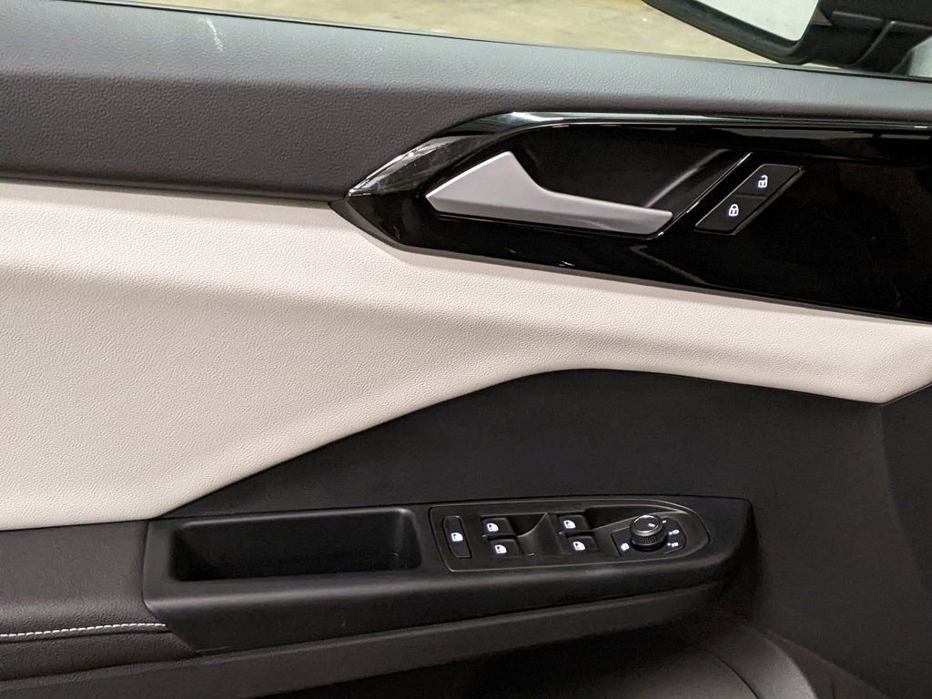 New 2026 Volkswagen Taos S AWD/4WD image 10