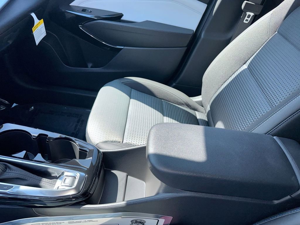 New 2026 Chevrolet Trax LT w/ Driver Confidence Package FWD image 24