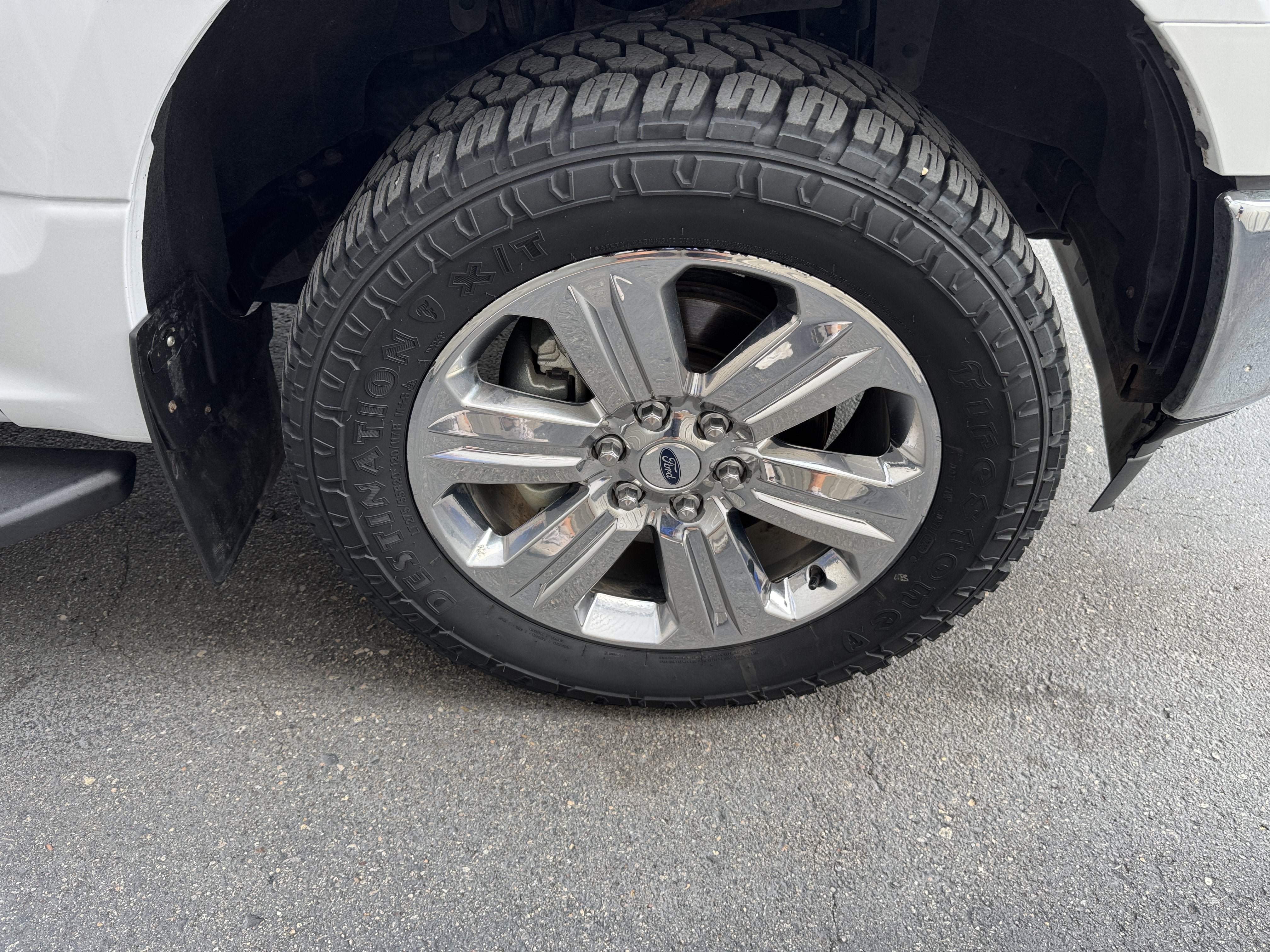Used 2018 Ford F150 XLT w/ Equipment Group 302A Luxury AWD/4WD image 43