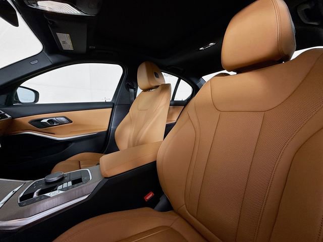 Used 2026 BMW 330i xDrive Sedan w/ Premium Package image 21