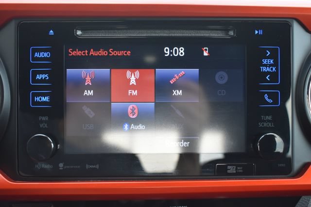 Used 2018 Toyota Tacoma TRD Off-Road w/ Technology Package AWD/4WD image 25