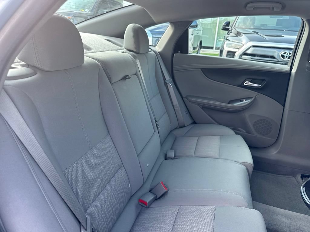 Used 2015 Chevrolet Impala LS FWD image 21