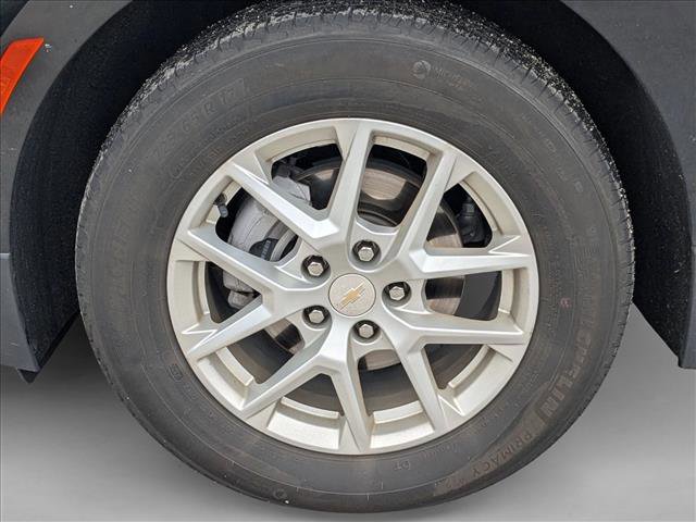 Used 2023 Chevrolet Equinox LS image 10