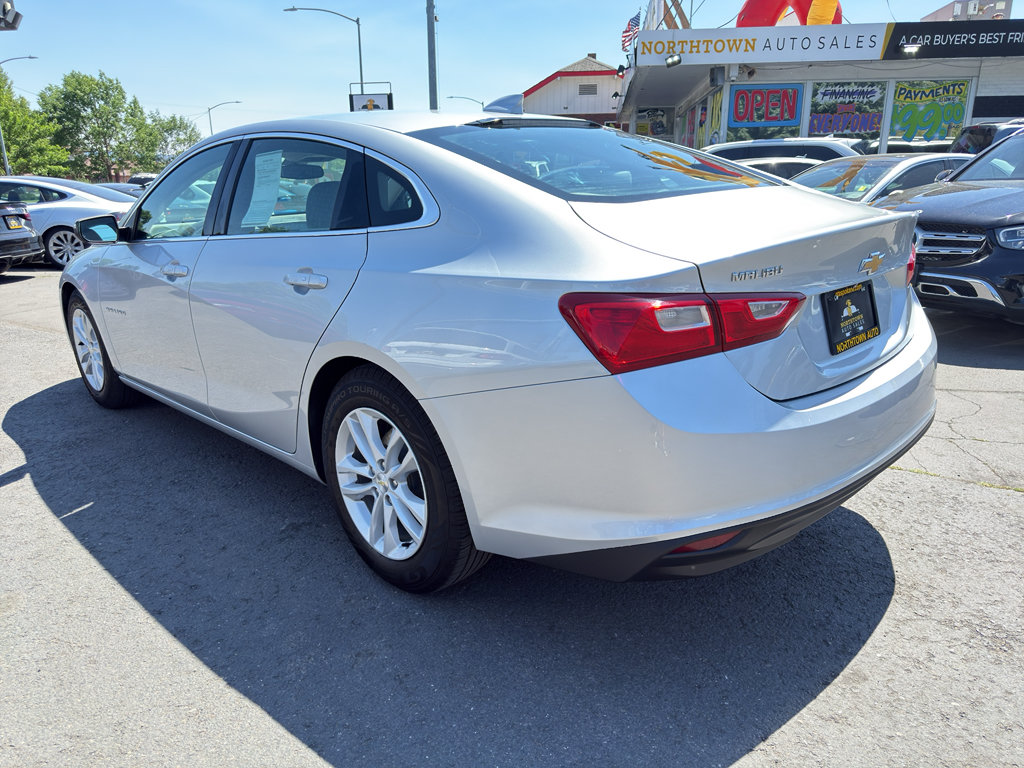 Used 2018 Chevrolet Malibu LT FWD image 5