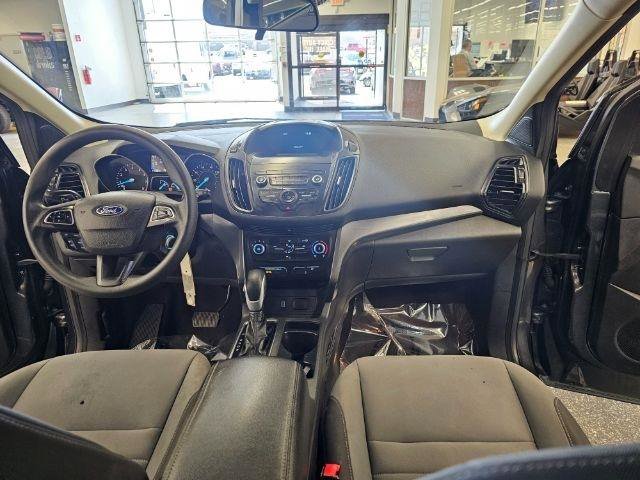 Used 2019 Ford Escape S image 9