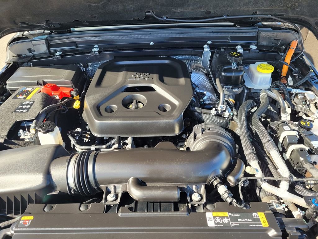 Used 2024 Jeep Wrangler Unlimited image 30