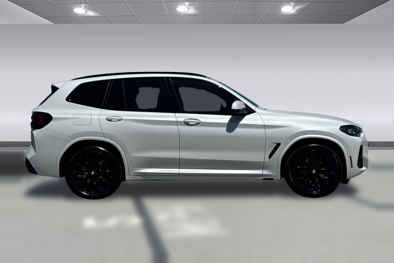 Used 2023 BMW X3 sDrive30i w/ M Sport Package RWD image 7