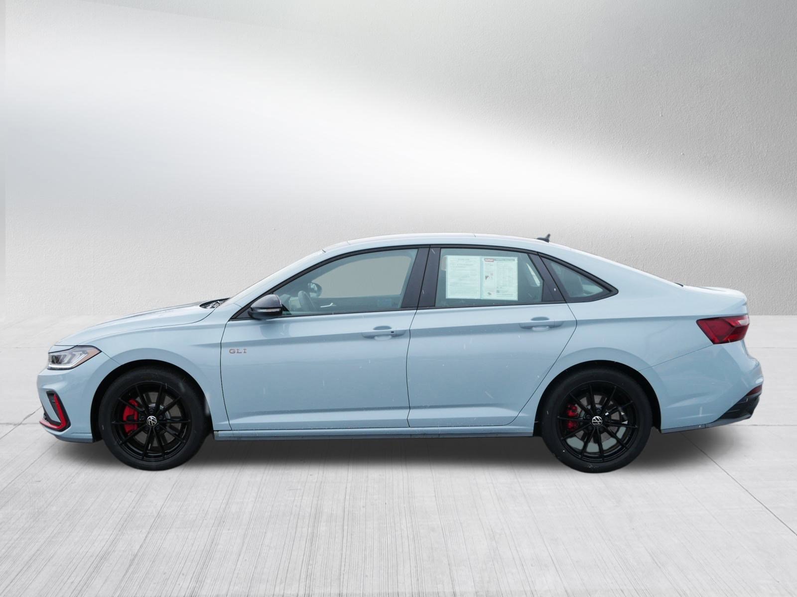 Certified 2025 Volkswagen Jetta GLI Autobahn image 4