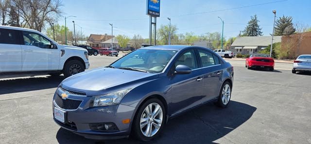Used 2014 Chevrolet Cruze LTZ w/ Enhanced Safety Package FWD image 3