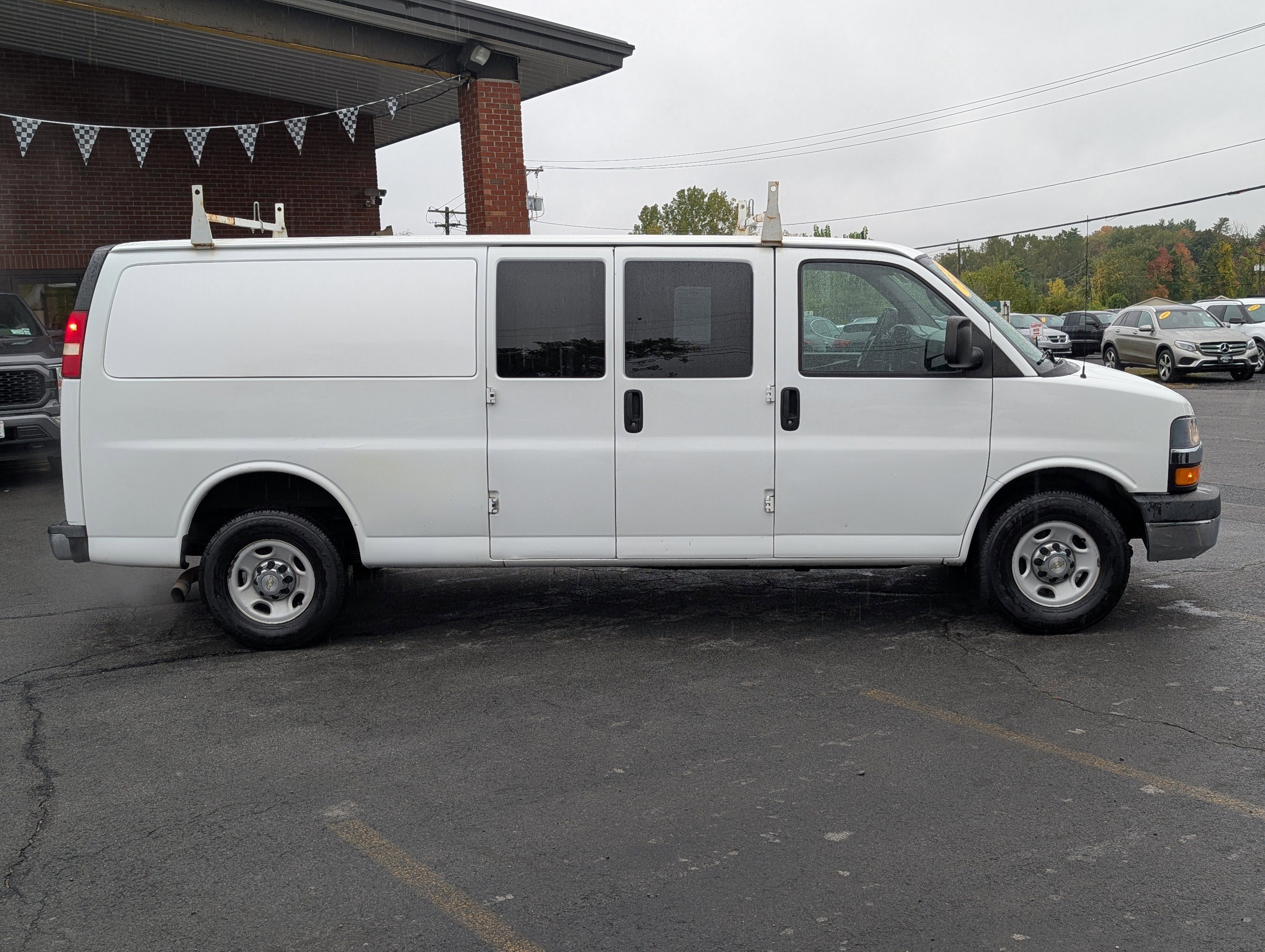 Used 2015 Chevrolet Express 3500 LT w/ LT Preferred Equipment Group image 10