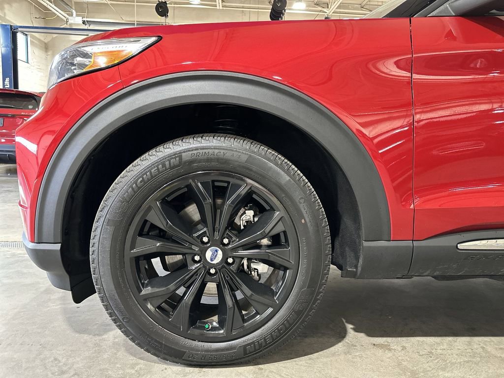 Used 2024 Ford Explorer Limited image 18