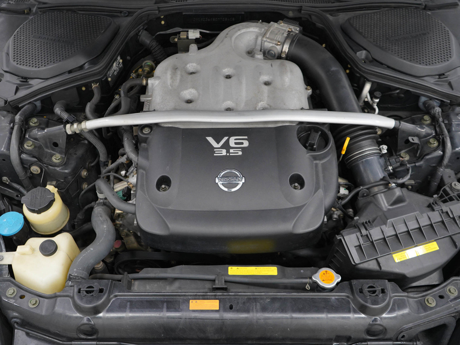 Used 2005 Nissan 350Z Touring RWD image 25