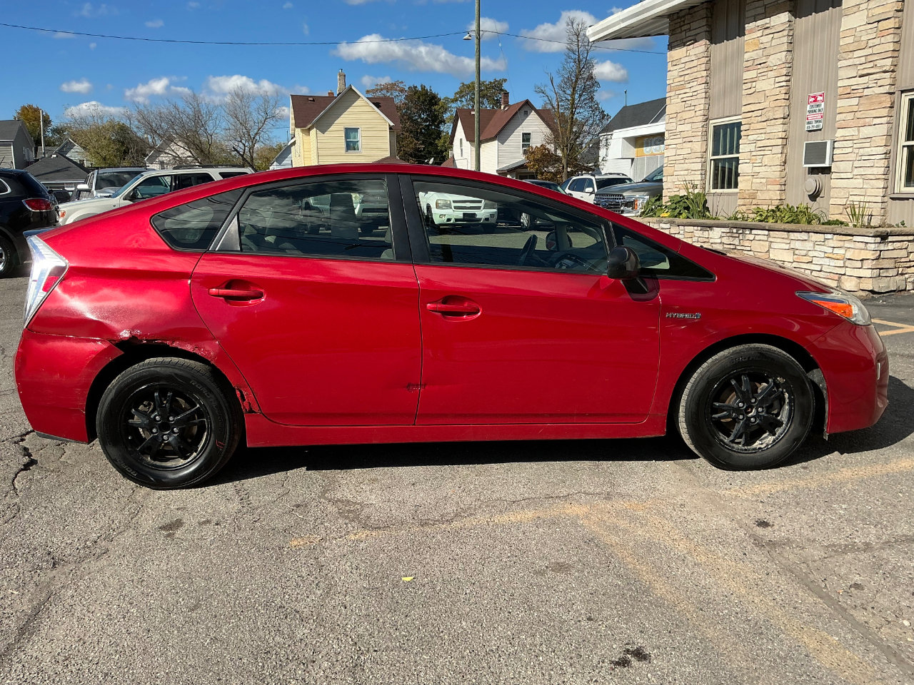 Used 2014 Toyota Prius Three image 2