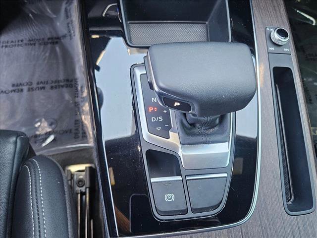 Certified 2023 Audi Q5 2.0T Premium w/ Convenience Package AWD/4WD image 12