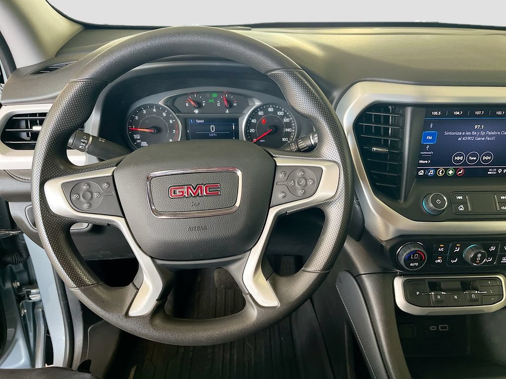 Used 2023 GMC Acadia SLE w/ Driver Convenience Package FWD image 11