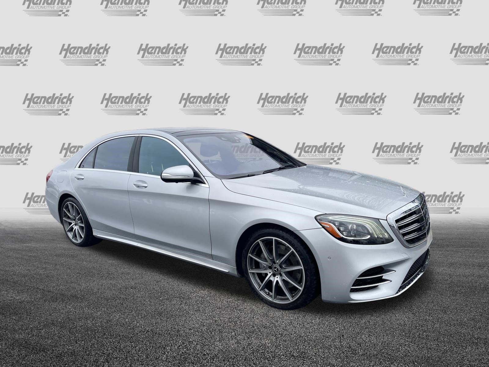 Used 2019 Mercedes-Benz S 560 Sedan image 2