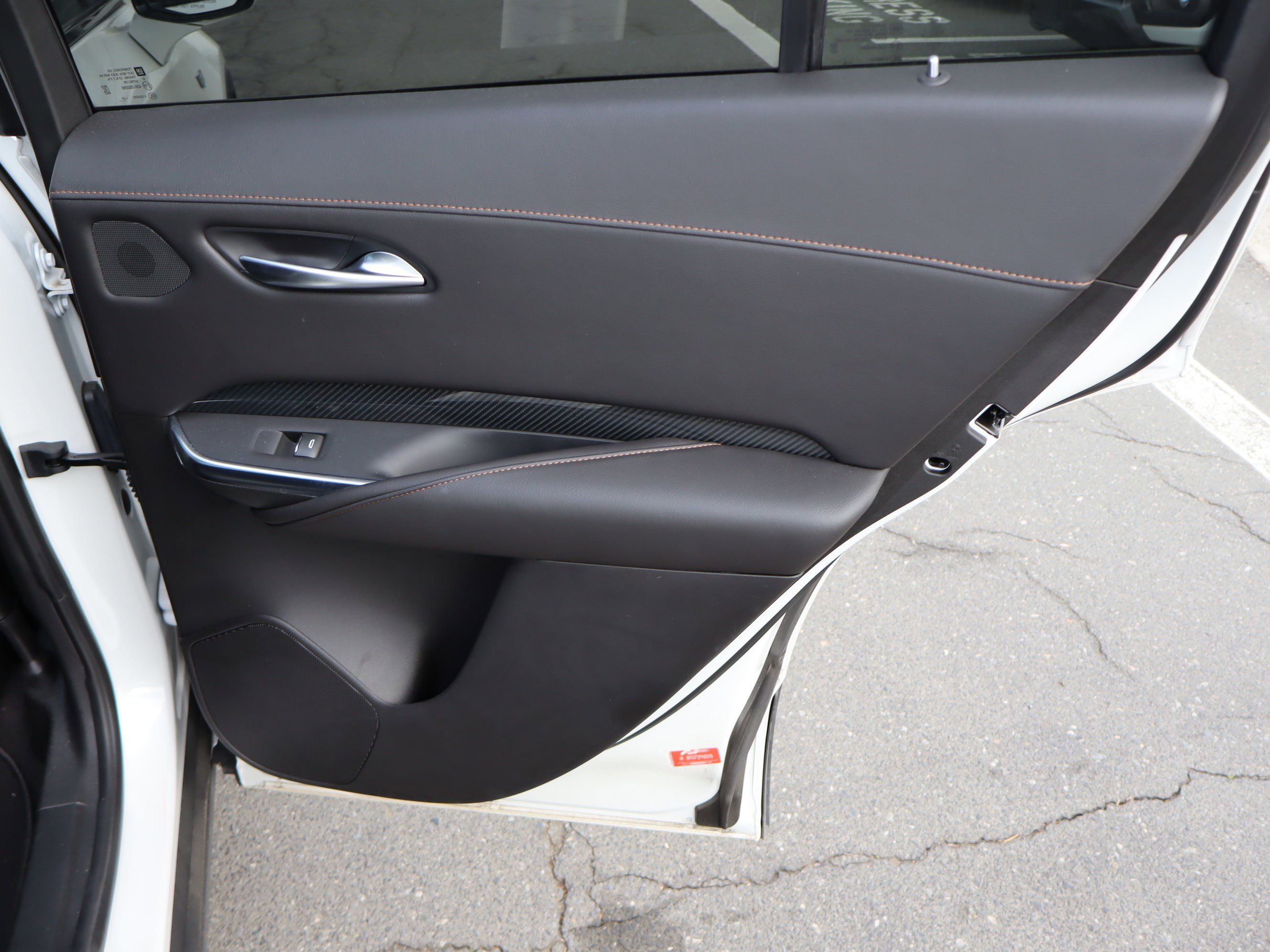 Used 2023 Cadillac XT4 Sport w/ LPO, Onyx Lite Package image 34