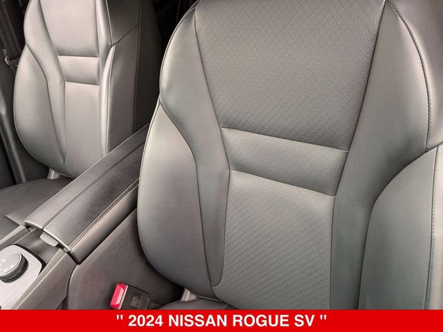 Certified 2024 Nissan Rogue SV w/ SV Premium Package AWD/4WD image 14