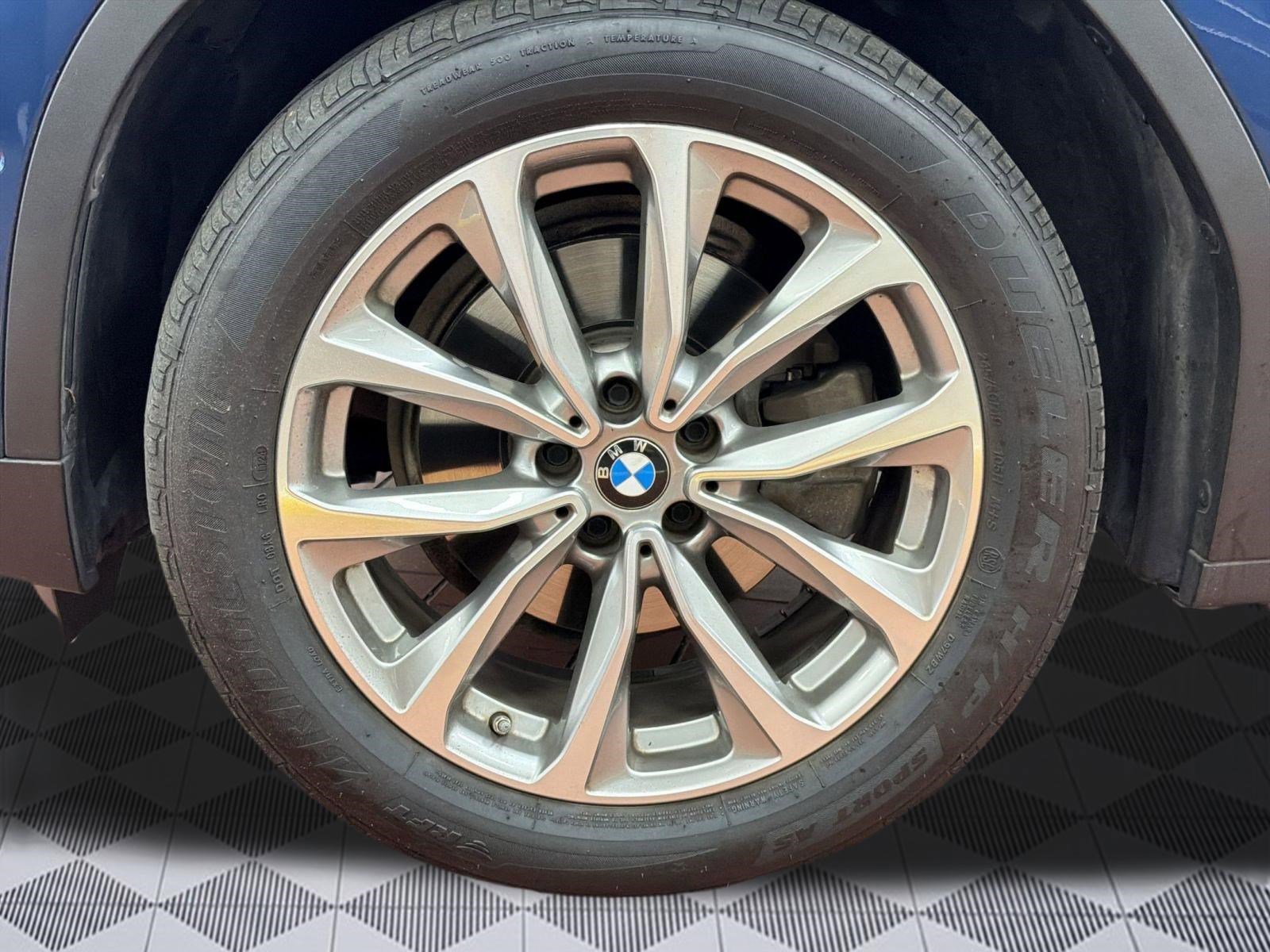 Used 2019 BMW X3 xDrive30i w/ Executive Package AWD/4WD image 12