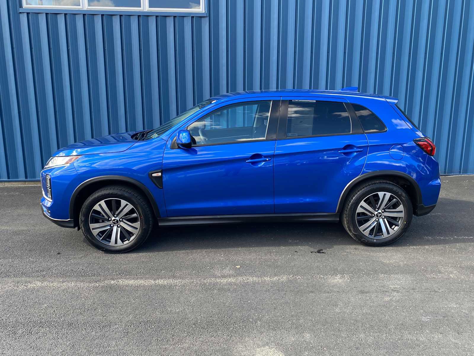 Used 2020 Mitsubishi Outlander Sport ES FWD image 14