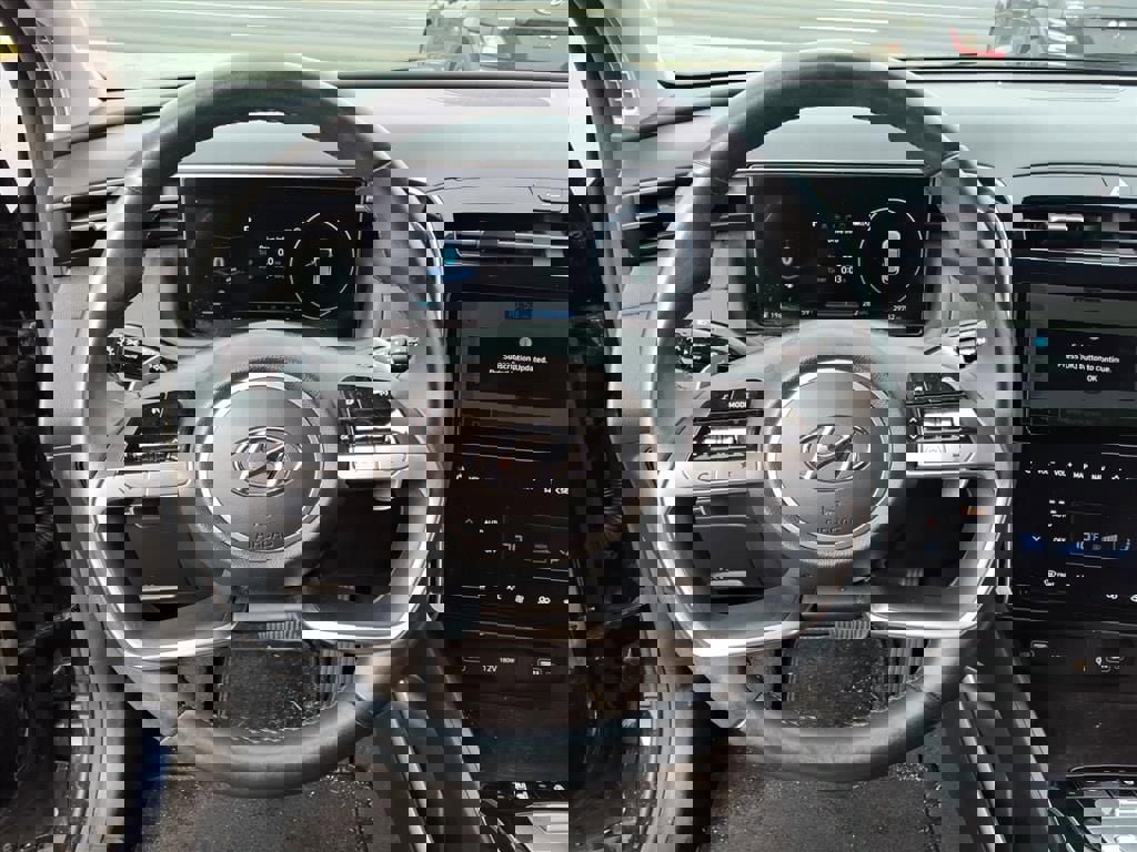 Used 2022 Hyundai Tucson Limited w/ Cargo Package image 21