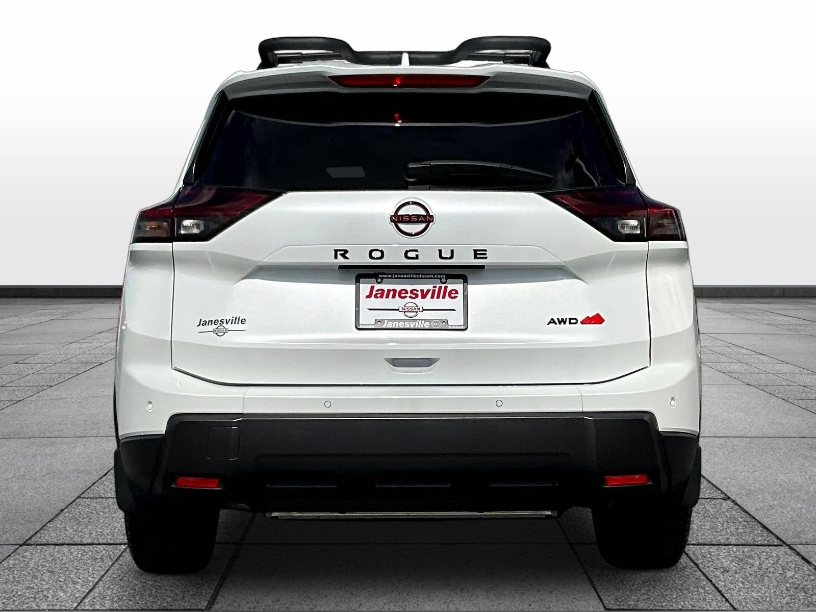 Used 2025 Nissan Rogue SV AWD/4WD image 6