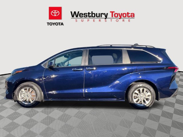 Certified 2025 Toyota Sienna XLE w/ XLE Plus Package FWD image 11