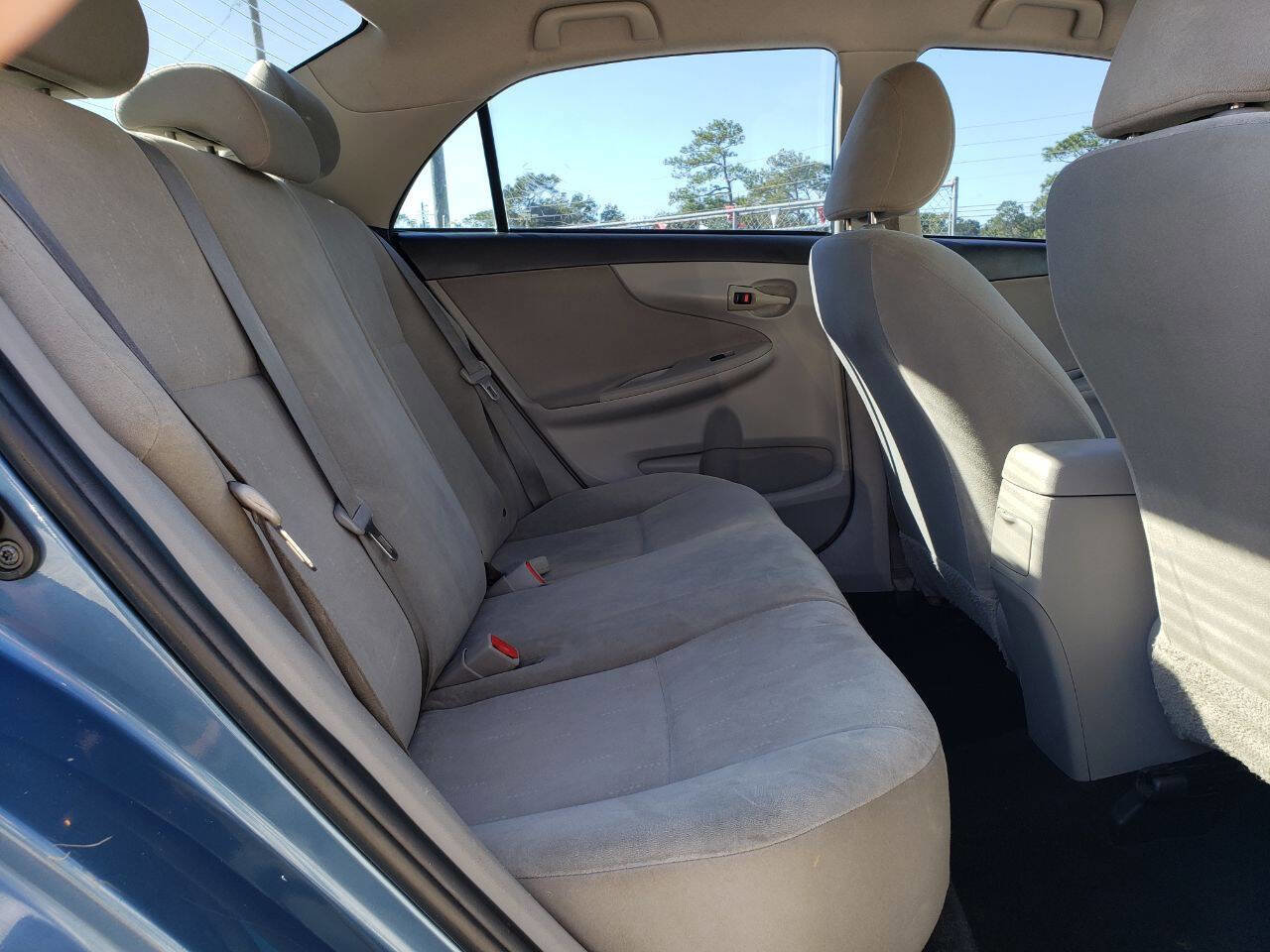 Used 2013 Toyota Corolla L image 12