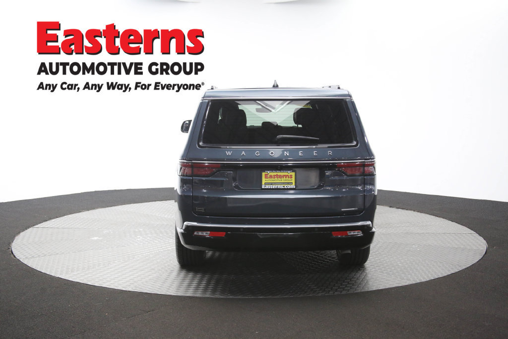 Used 2024 Jeep Wagoneer L Series II w/ Flexible Seating Group RWD image 45