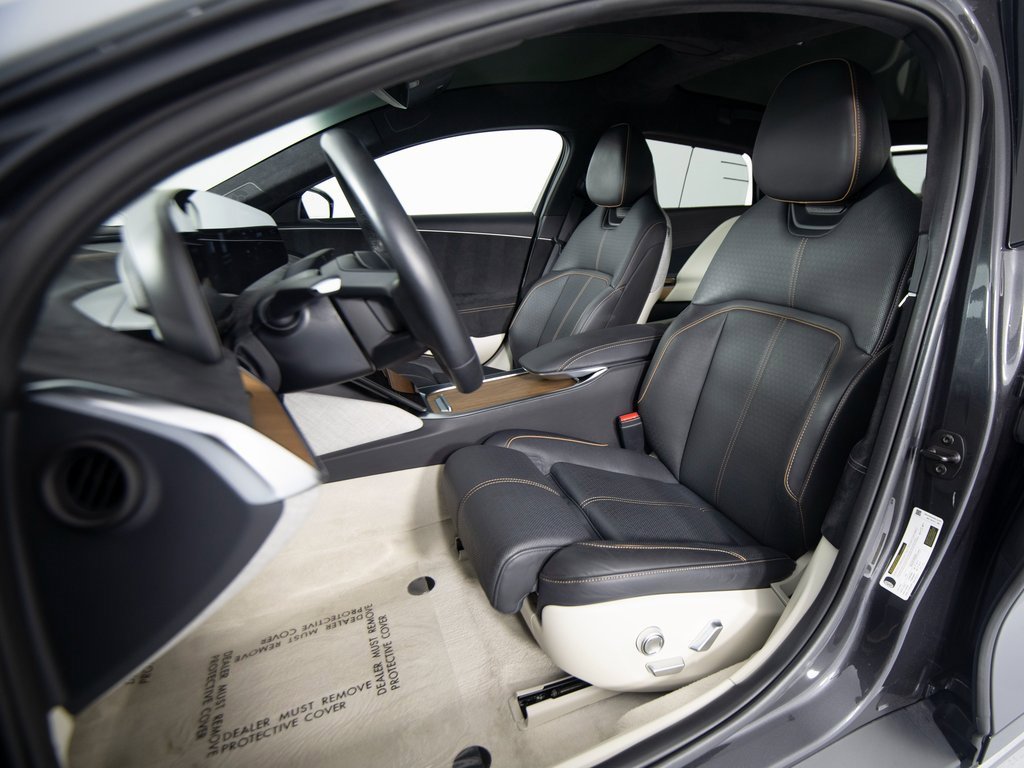 Used 2022 Lucid Air Grand Touring image 28